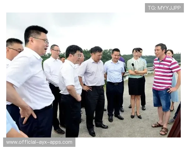 成都西南大学教师招聘考生跑步进场，官方回应时间紧，西南大学教师岗位招聘公告